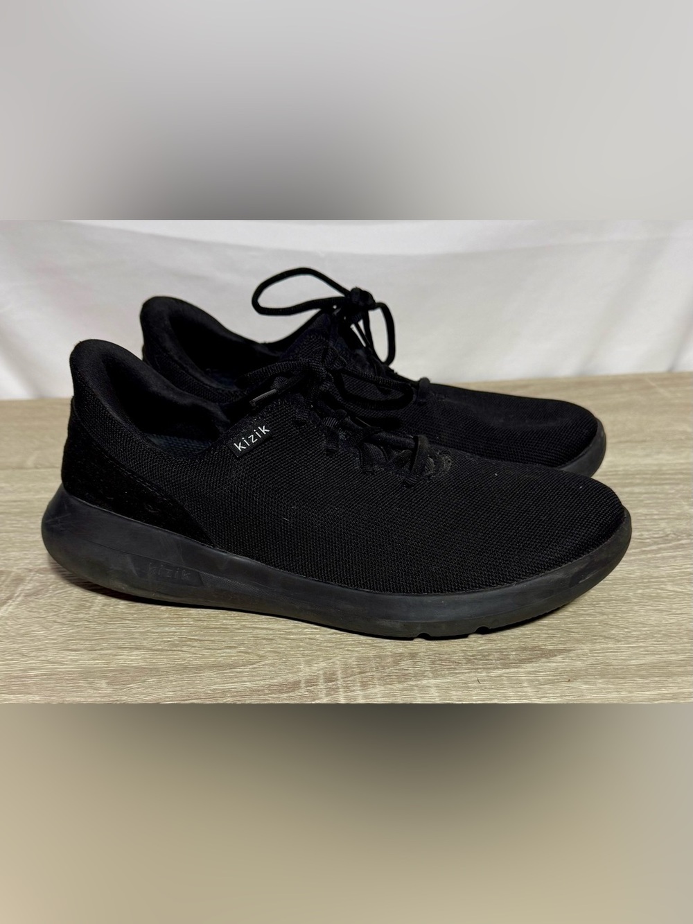Kizik Madrid Eco Knit Mens 10.5W Black Hands Free Lightweight Unisex Sneaker